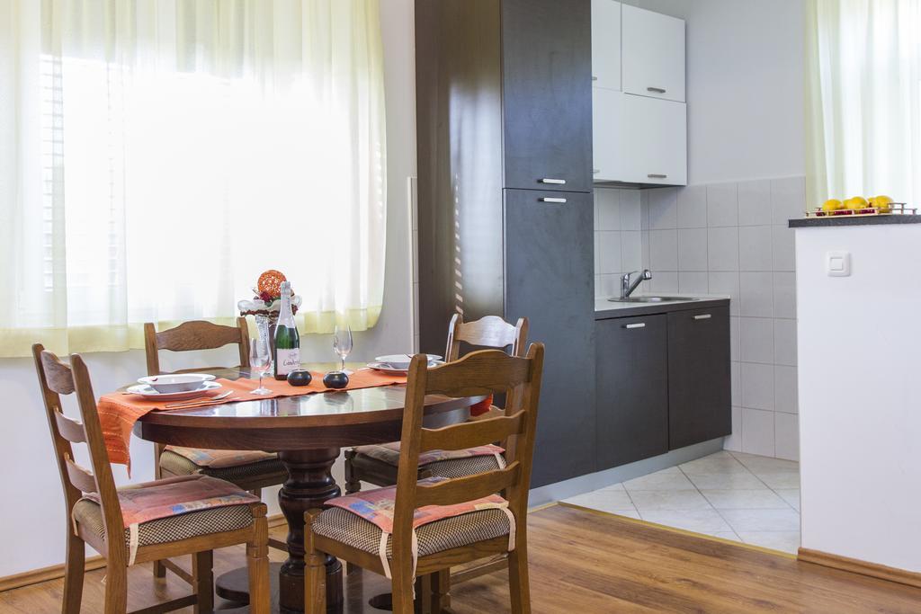 Apartment Amber Koromačno Chambre photo